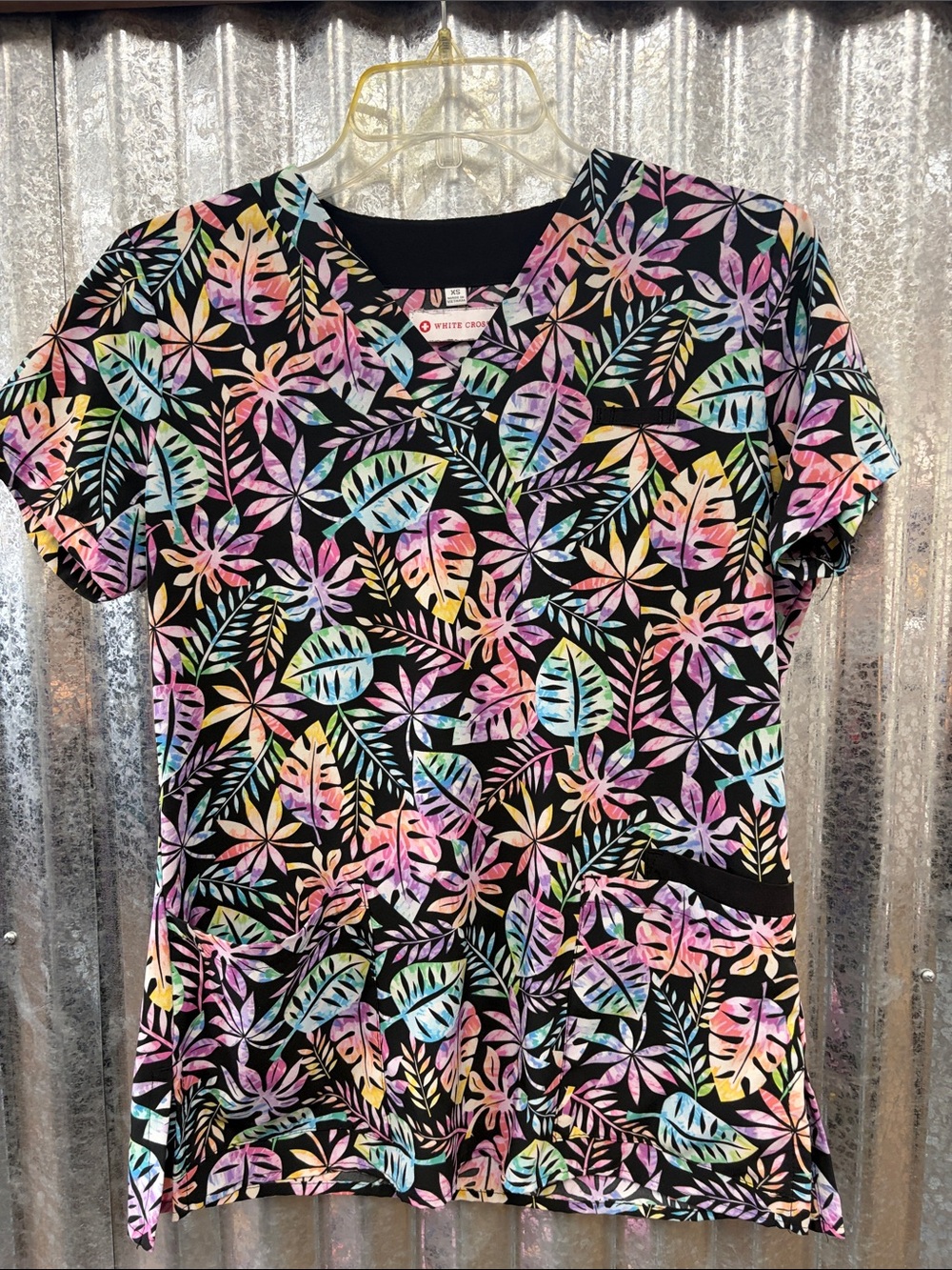 White Cross V-Neck Scrub Top Black Tropical Multicolor Leaf